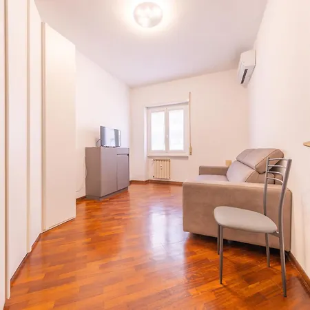 Apartamento Easy Host Casa Numitore Roma